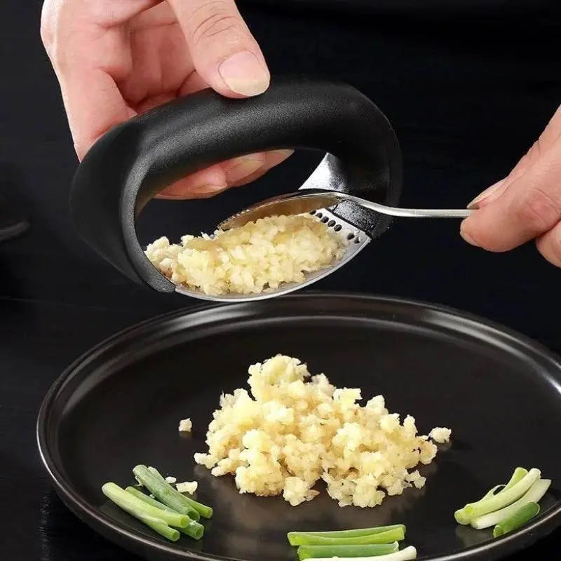 Kitchen Garlic Press Manual Garlic Masher Stainless Steel Garlic Press Chopping Garlic Tool Vegetable Home Gadget Accessories - ACHETE LTD